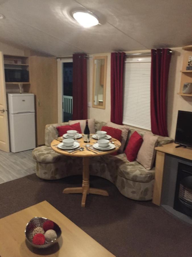 Calypso Hot Tub Breaks Tattershall Lakes Pet Friendly Exteriér fotografie