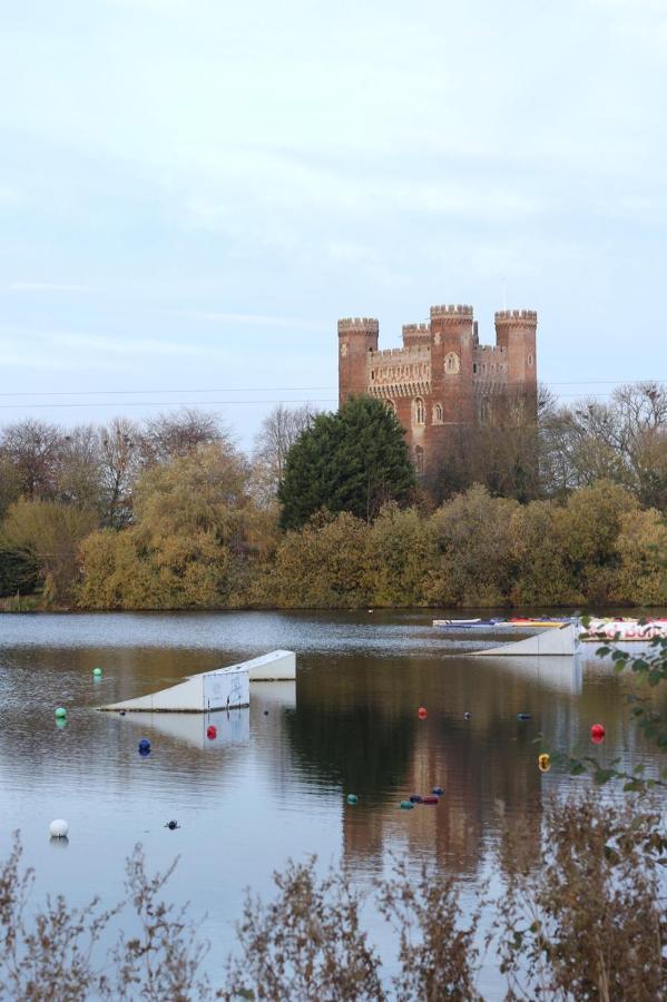 Calypso Hot Tub Breaks Tattershall Lakes Pet Friendly Exteriér fotografie