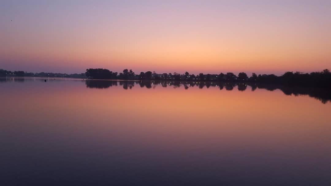 Calypso Hot Tub Breaks Tattershall Lakes Pet Friendly Exteriér fotografie